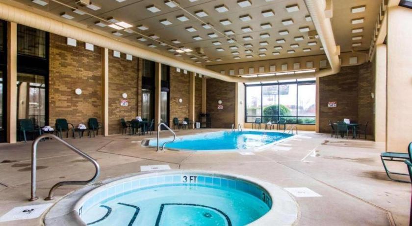 Americinn By Wyndham Memphis East Exterior foto